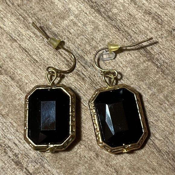 Vintage Gold Tone Black Glass Emerald Cut Hook Earrings - Picture 5 of 9